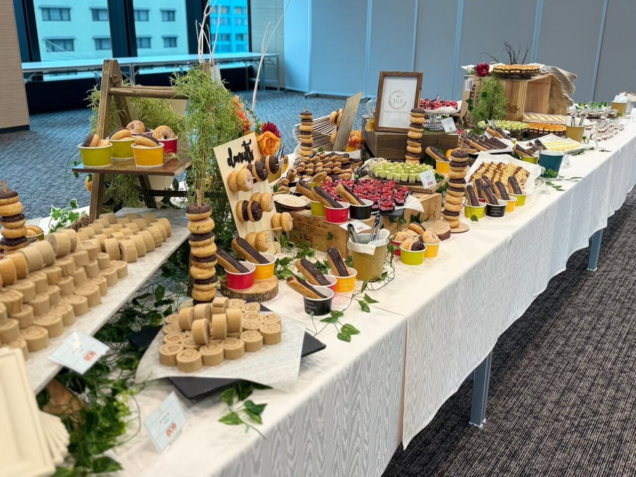 | 東京・横浜のおしゃれで人気なケータリング | ネオダイニング デザートビュッフェ