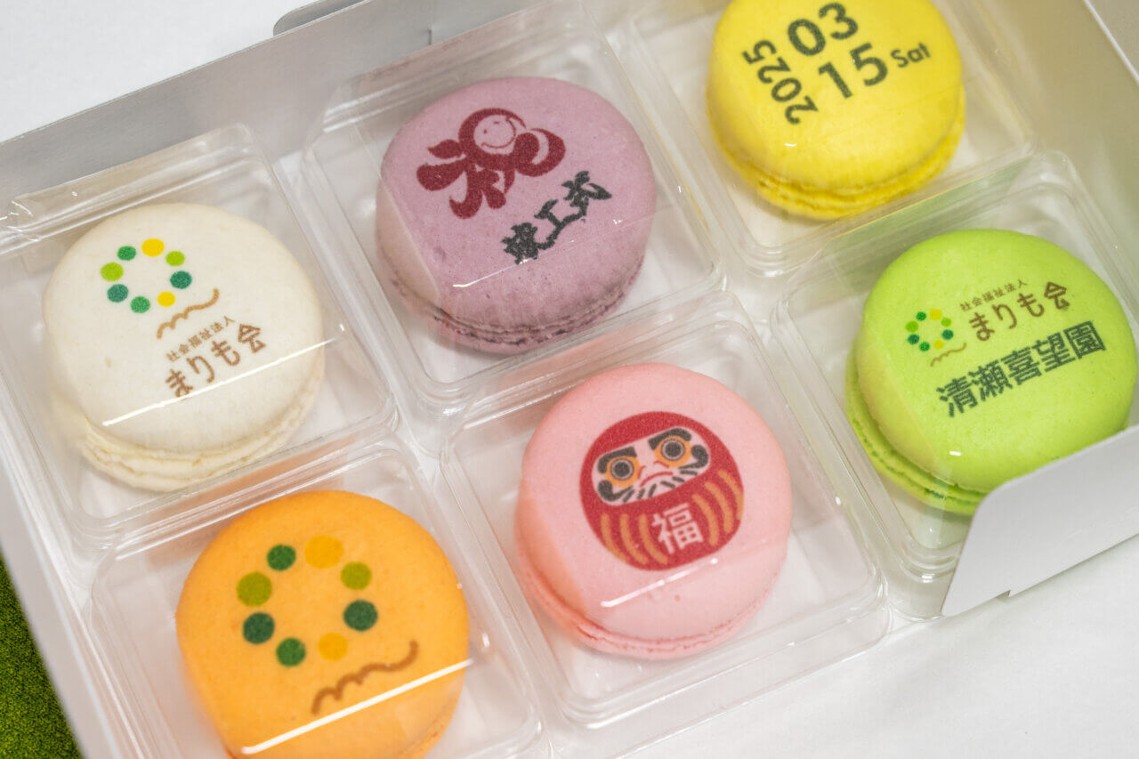NEO手配 手土産ロゴ入りマカロン | 東京・横浜のおしゃれで人気なケータリング | ネオダイニング NEODINING事例_まりも会様