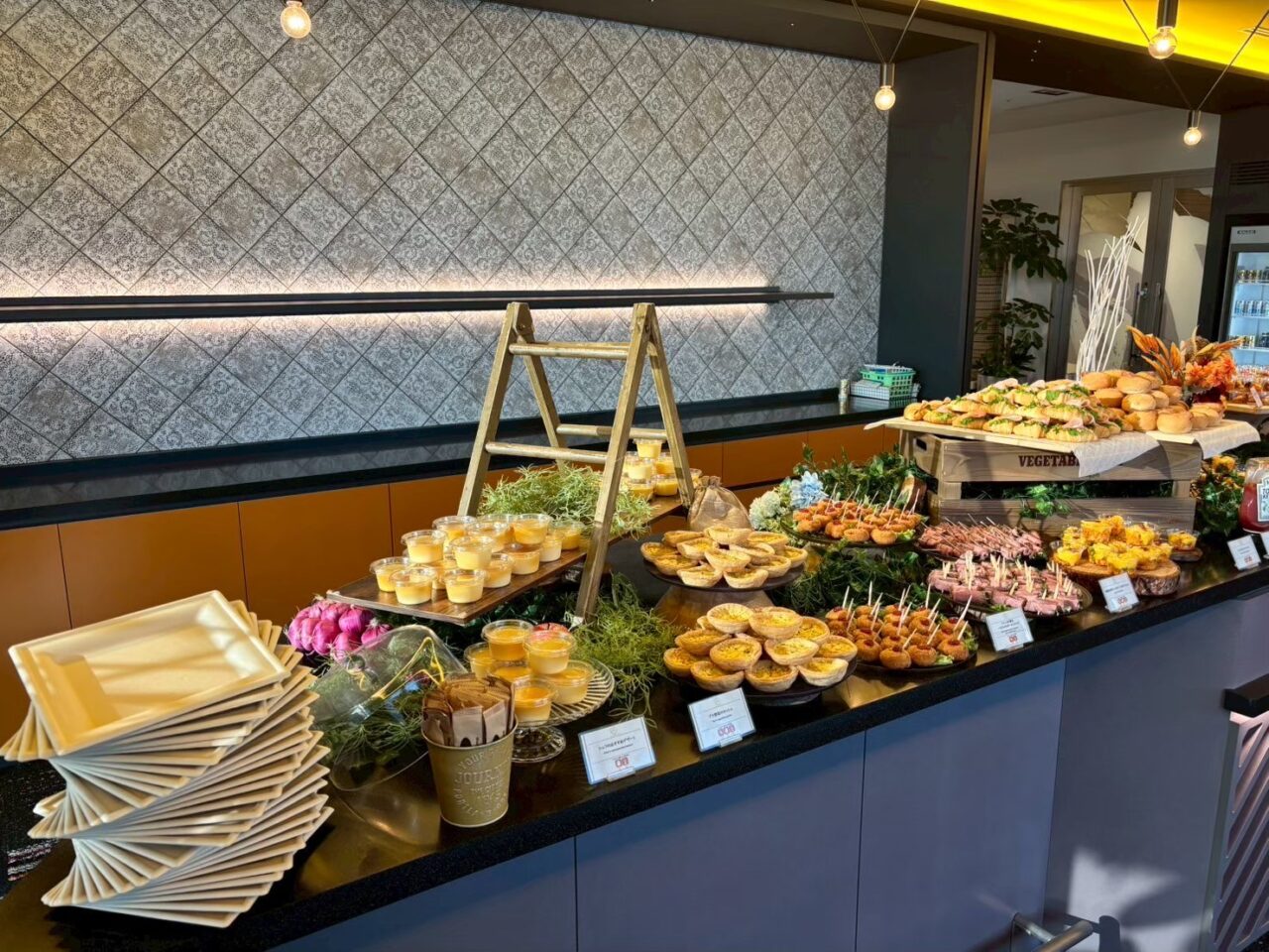 立食パーティーでケータリングを活用するメリット_イメージカット