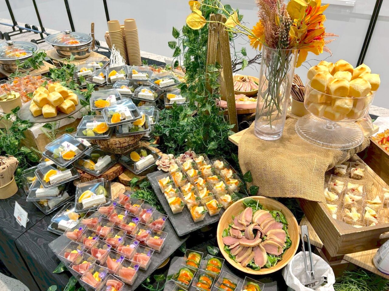 NEODINING事例_ベネッセビジネスメイト様