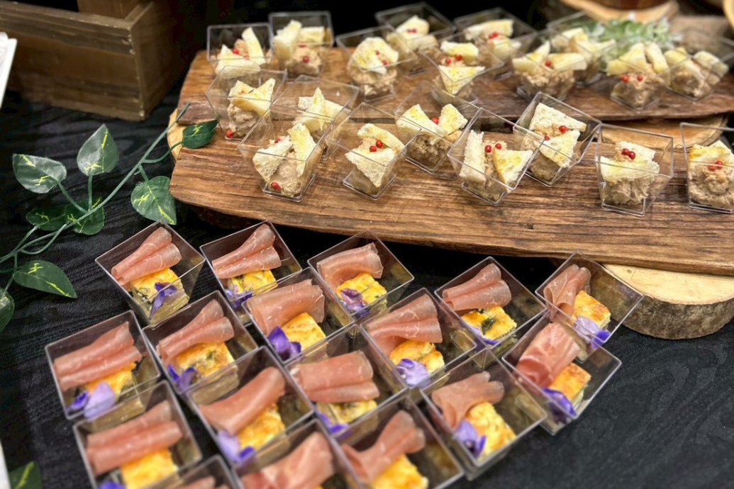 NEODINING事例_ベネッセビジネスメイト様