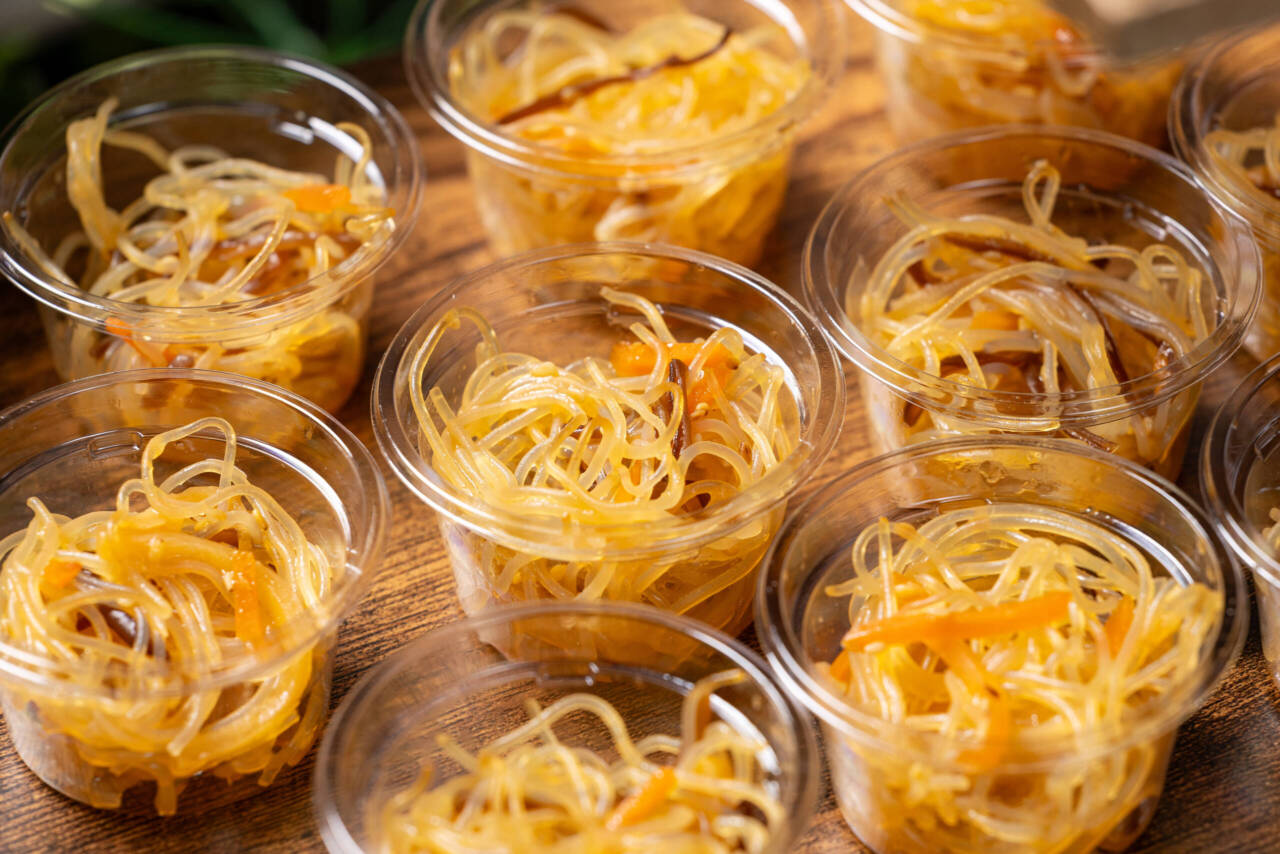 春雨の香味冷菜カップ