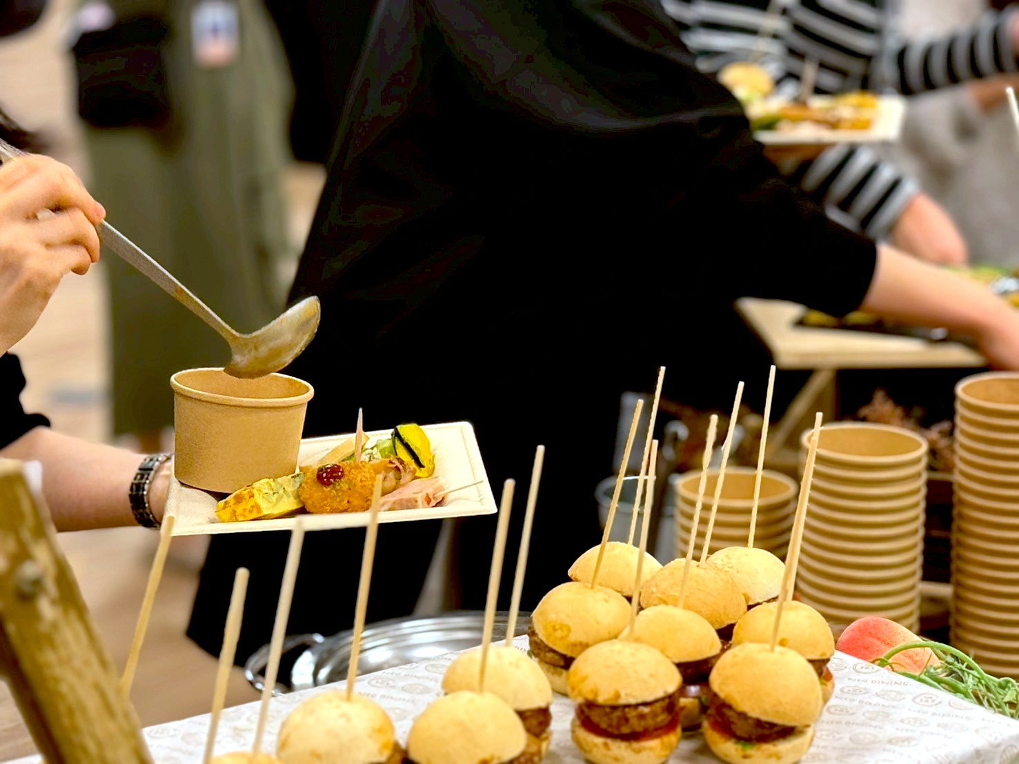 NEODINING事例_電通総研様