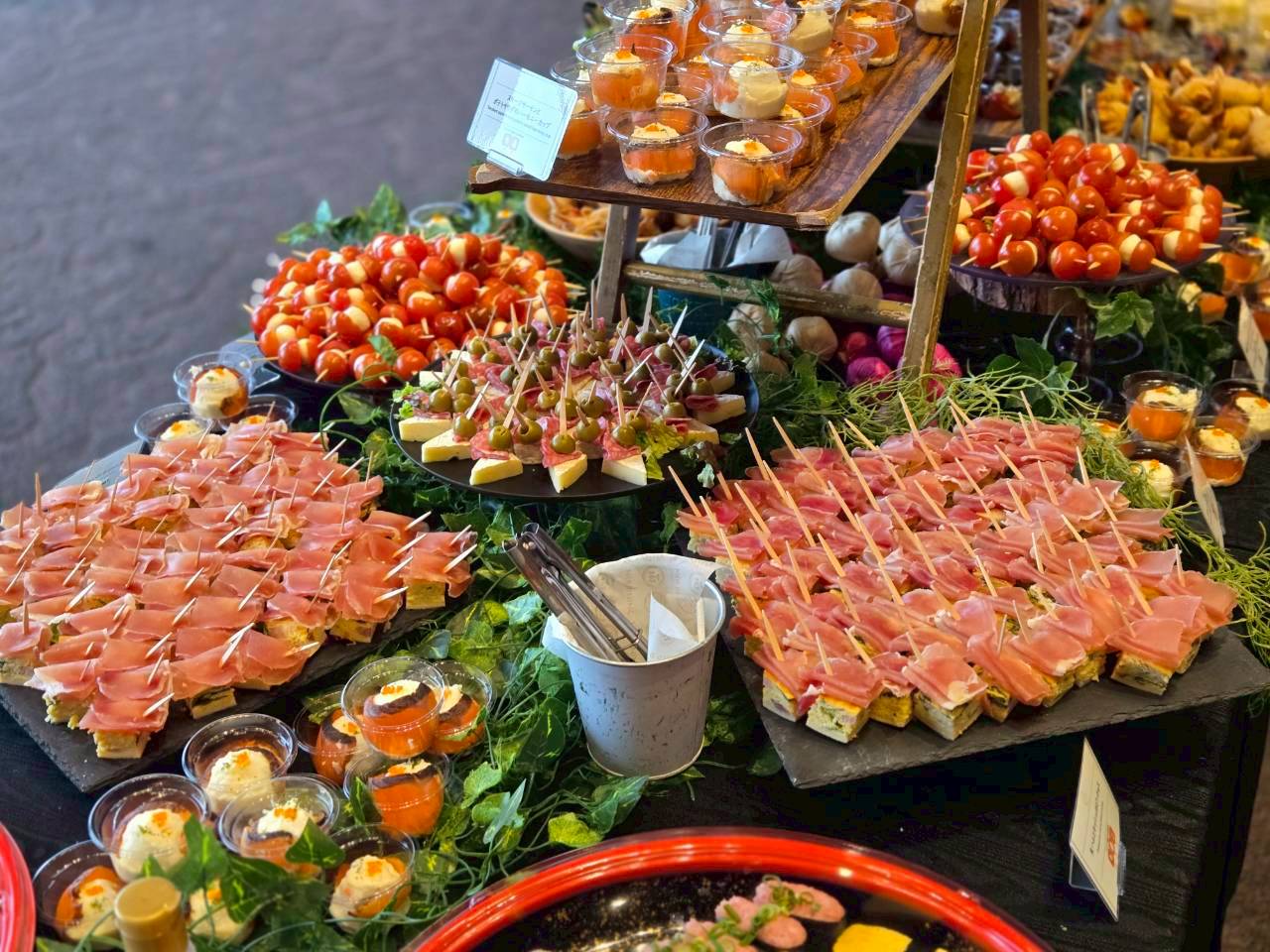 NEODININIGケータリング事例