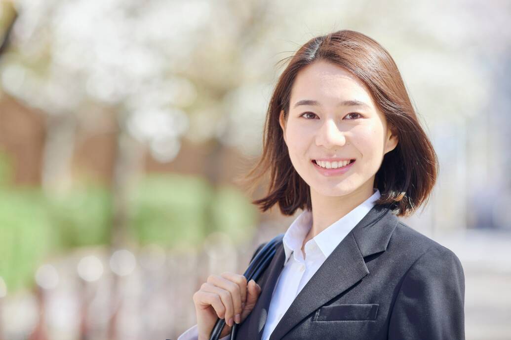 入社式服装マナー_女性髪型イメージ